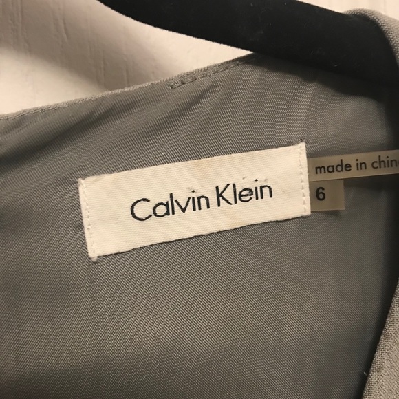 Dress - Picture 3 of 3